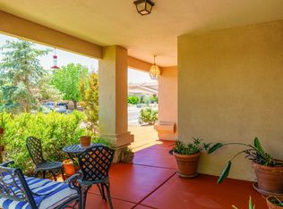6105 Loro Ave NW, Albuquerque, NM 87114