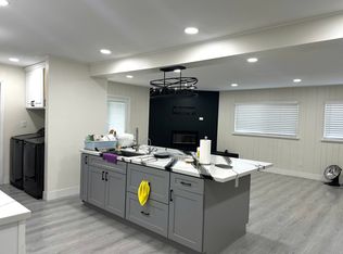 11952 Roxbury Rd, Garden Grove, CA 92840