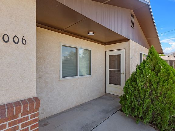 5th image of 1006 Mary Pl