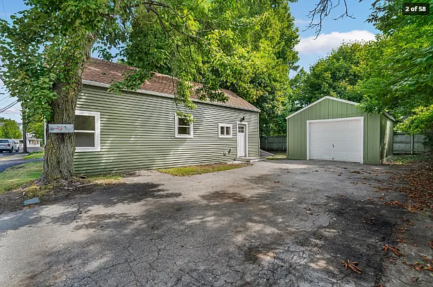 2 bed, 650 sqft, $1,975 — Photo 3