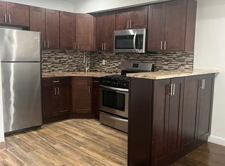 3022 32nd St APT 1B, Astoria, NY 11102