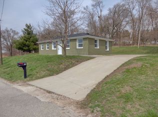 107 Maple St, Colona, IL 61241