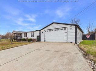 157 Timms St, Buffalo, WV 25033