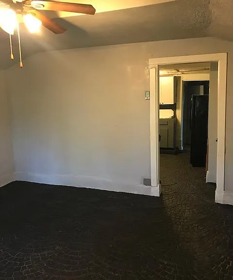 134 William St — Photo 3