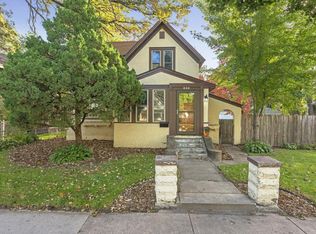 832 Fairview Ave N, Saint Paul, MN 55104