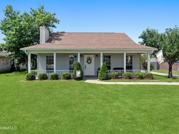 8712 Live Oak Ave, Ocean Springs, MS 39564