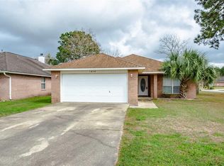 1870 Gulf Bay Ln, Pensacola, FL 32506