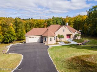 381 Joanne Ct, Bartonsville, PA 18321