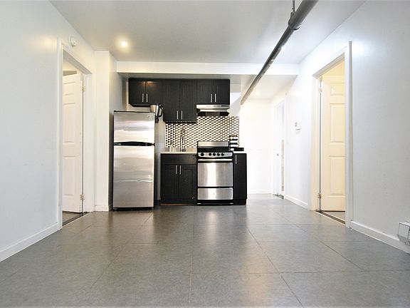 3rd image of 964 Amsterdam Ave #B
