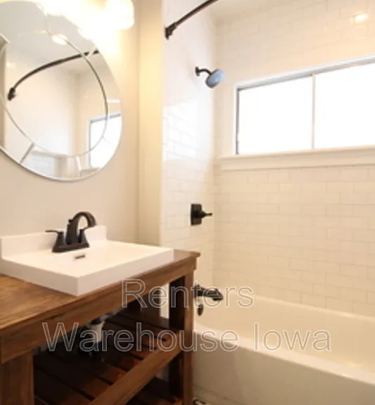 3724 University Ave — Photo 15