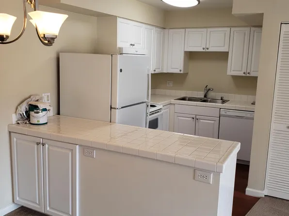 6955 Alvarado Rd Unit 80, San Diego, CA 92120