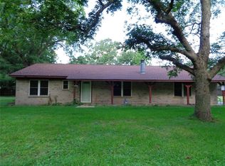 135 Live Oak Dr, Jones Creek, TX 77541