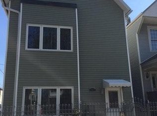 3417 W Melrose St #2, Chicago, IL 60618