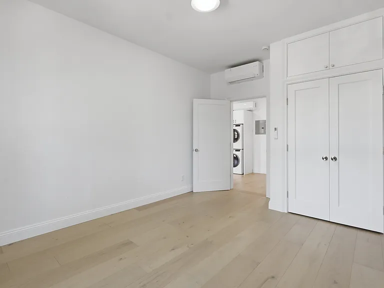 207 Main St #3 — Photo 9