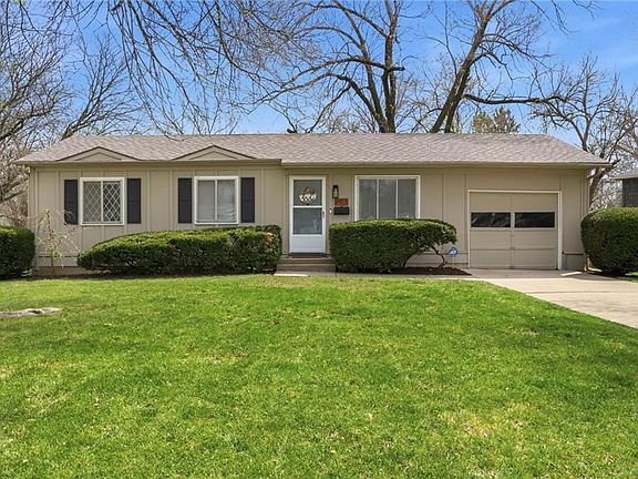 2nd image of 9915 Grandview Dr