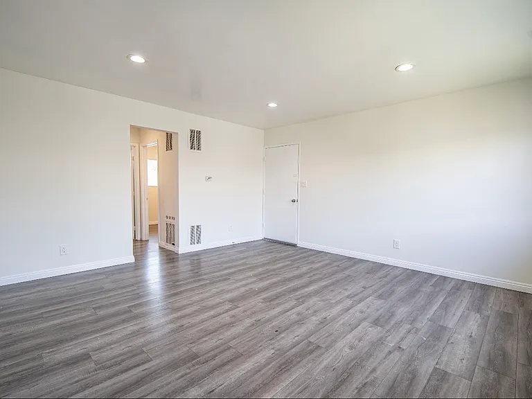 424 S Stoneman Ave #2 — Photo 4
