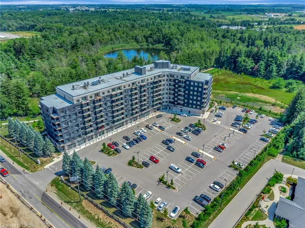 525 New Dundee Rd #207, Kitchener, ON N2P 0K8