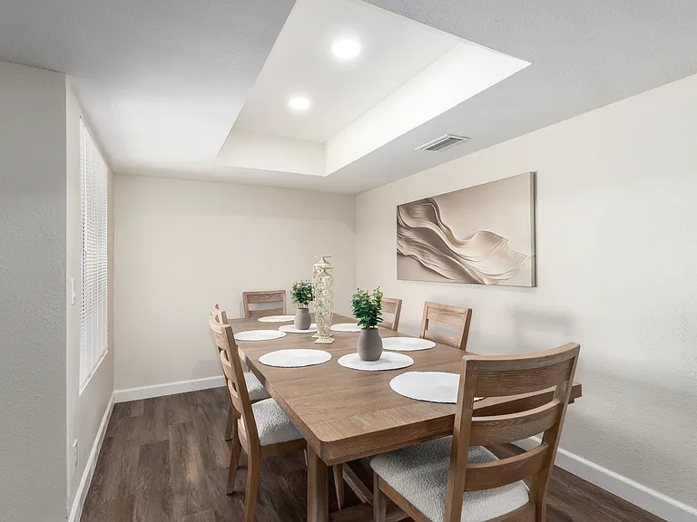 155 W Hunter St — Photo 11