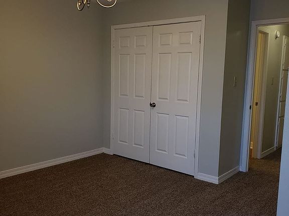5th image of 2138 Airline Dr Unit 124