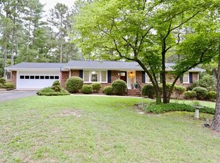 902 Devonshire Trl, Aberdeen, NC 28315