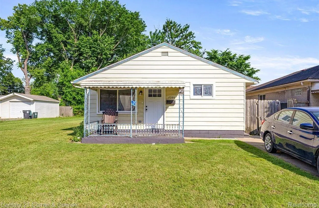 2 bed, 720 sqft, $1,500 — Photo 1