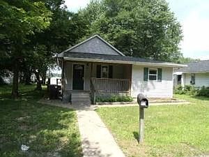 1st image of 3905 N Boulevard Ave