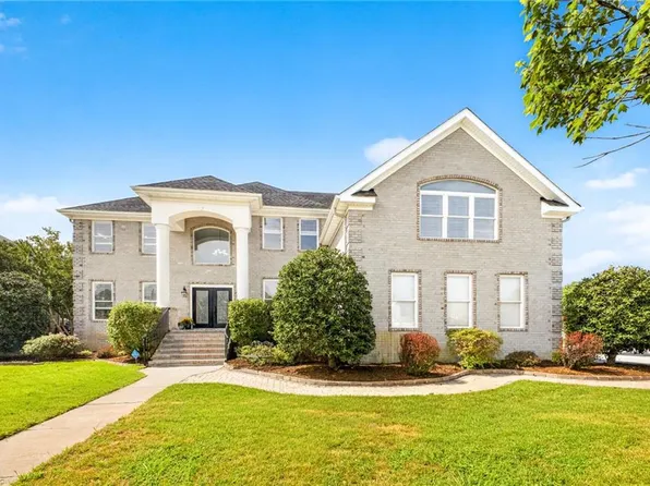 2273 Rio Rancho Dr, Virginia Beach, VA 23456