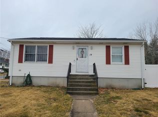 14 Curran Rd, Cumberland, RI 02864