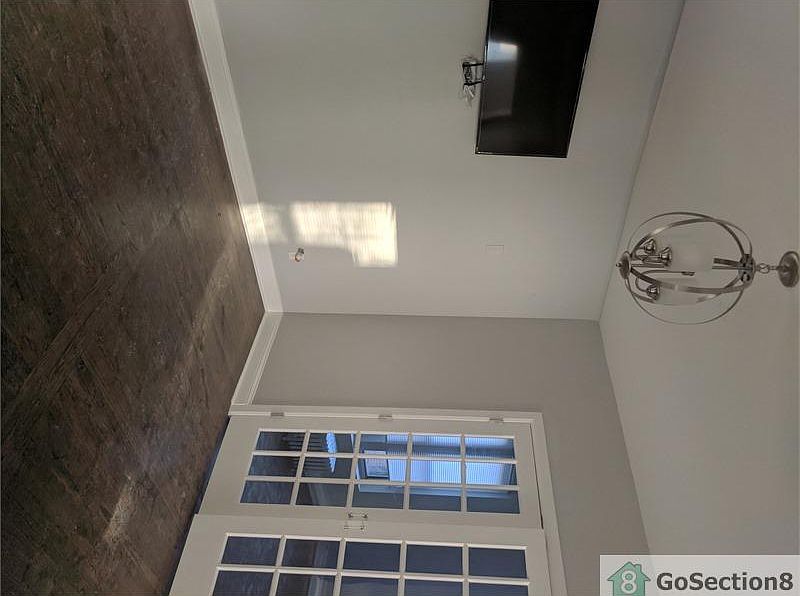 2nd image of 7920 S Wabash Ave APT 3C