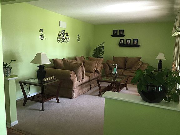 3rd image of 26865 E Woodland Ct