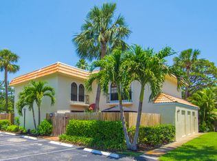 1001 Royal Palm Blvd APT A3, Vero Beach, FL 32960