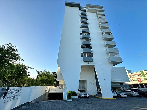 3rd image of 1802 Alcazar #404
