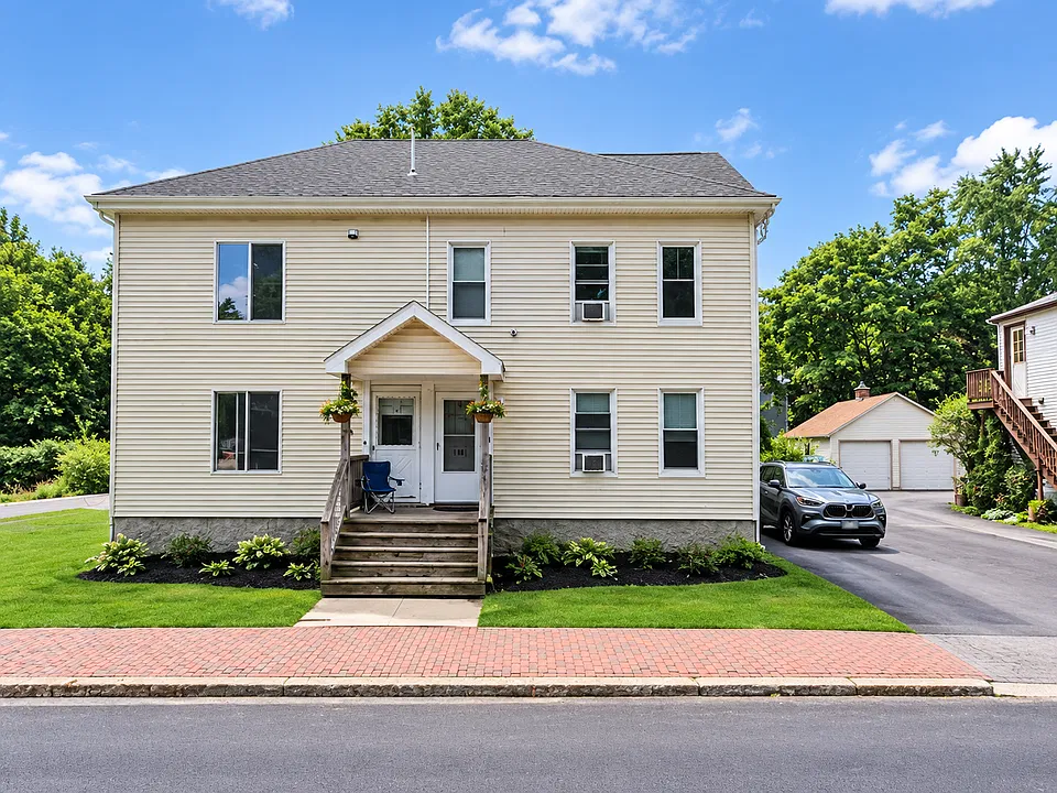 141 Beach St #1