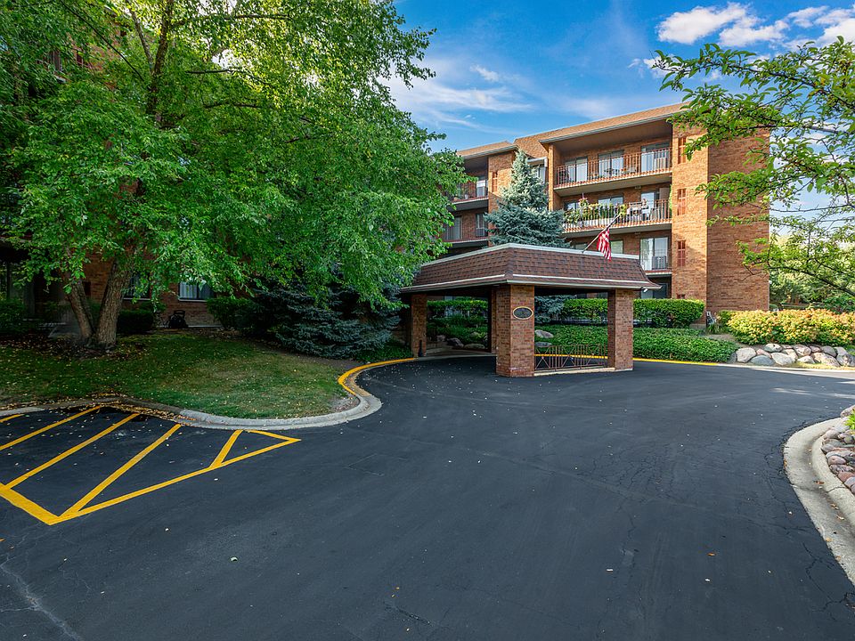 2nd image of 51 Old Oak Dr APT 314