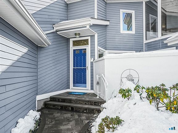 4th image of 8 Oyster Landing Road #8