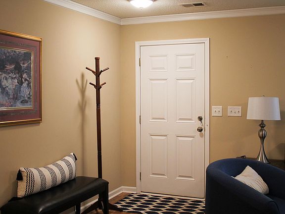 4th image of 165 Portestown Way