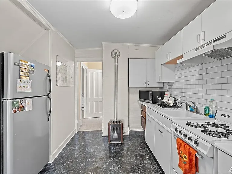 312 Ulster St #2 — Photo 1
