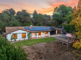 736 Del Valle Dr, Fallbrook, CA 92028