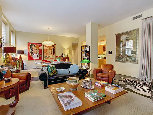 Sold by Sotheby's International Realty | media 2