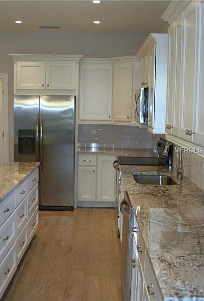 2nd image of 650 11th Ave S