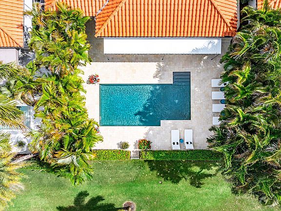 2nd image of 21359 Harrow Court