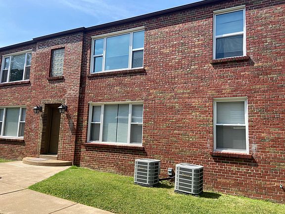 4th image of 3951 Jamieson Ave #2E