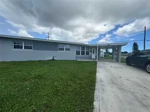 417 Los Altos Road, Palm Springs, FL 33461