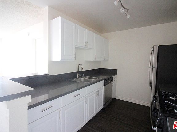 2nd image of 1725 Grismer Ave #110A