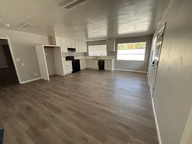 1938 Terrace Way — Photo 5