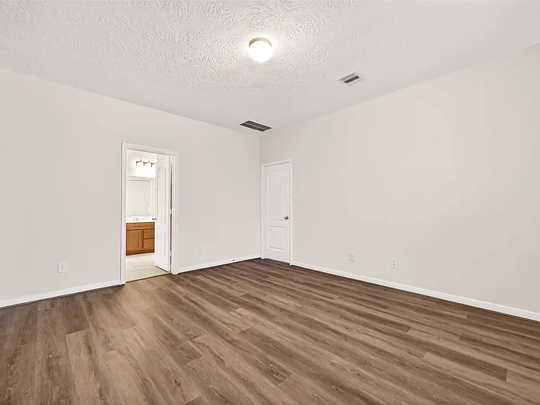 12602 Blue Jay Cove Ln — Photo 25