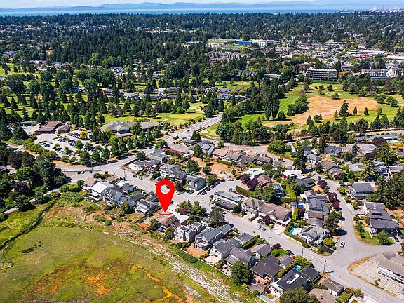 3rd image of 1244 Beach Grove Rd