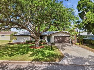 2150 Sarazen Dr, Dunedin, FL 34698