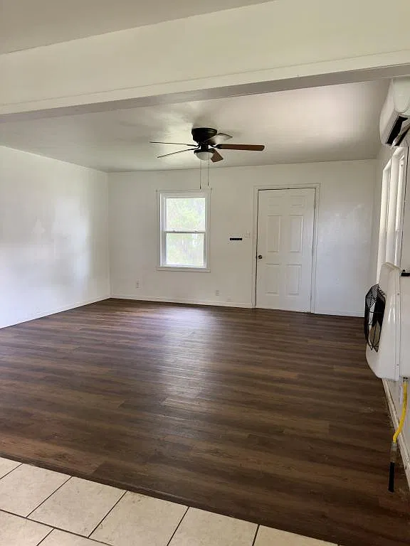 813 SW 3rd St — Photo 3