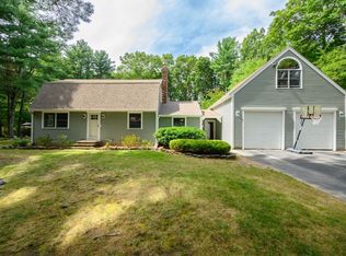86 Edgewater Dr, Pembroke, MA 02359